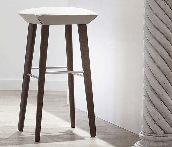 Beret stool